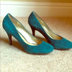 Like new Jessica Simpson suede heels
